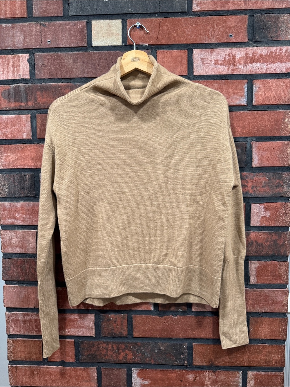 Aritzia A Wilfred merino wool